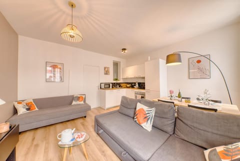 Kitchen or kitchenette, Living room, Dining area