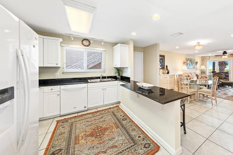 Needle Rush Point Unit C11 House in Ono Island