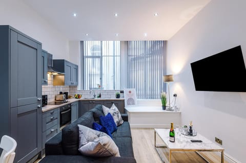 Modern 2-Bedroom Apt In the Heart of City Centre Apartment in Liverpool