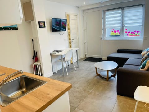 Appartement T2 calme à Illkirch avec parking privé Apartment in Illkirch-Graffenstaden