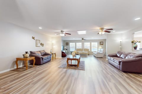 Relaxing River Views House in Temple Terrace