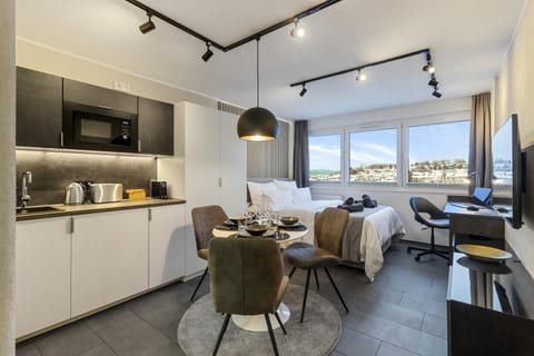 Bed, Bedroom, internet, wardrobe