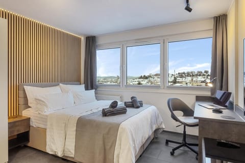 Bed, Bedroom, internet, wardrobe