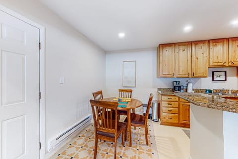 LiftView A307 Apartment in Avon