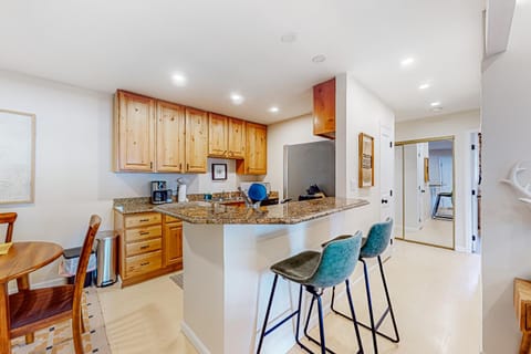 LiftView A307 Apartment in Avon