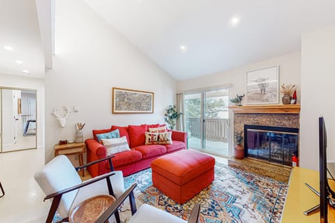 LiftView A307 Apartment in Avon