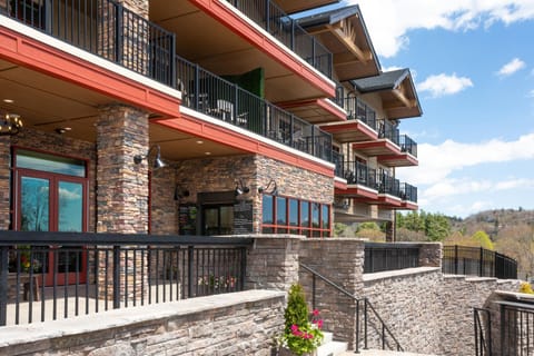 Property building, Balcony/Terrace