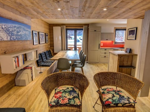 Chalet Spacieux Centre Station avec Wifi et Animaux Admis - FR-1-181-2795 Chalet in Mâcot-la-Plagne