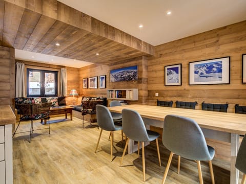 Chalet Spacieux Centre Station avec Wifi et Animaux Admis - FR-1-181-2795 Chalet in Mâcot-la-Plagne