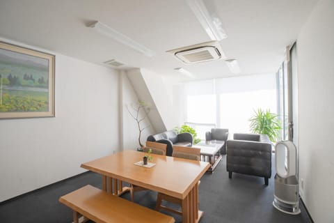 Living room, Dining area, air conditioner