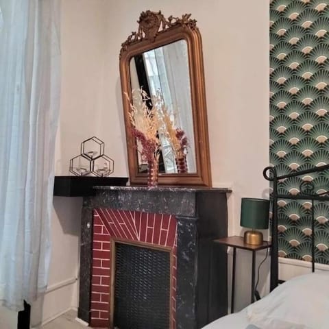 Le Nid Douillet Baroque Linge fourni Apartment in Auvergne-Rhône-Alpes