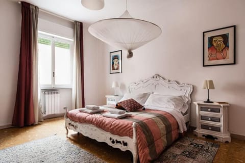 Bed, Bedroom, internet