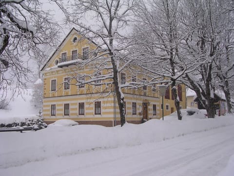 Facade/entrance, Winter