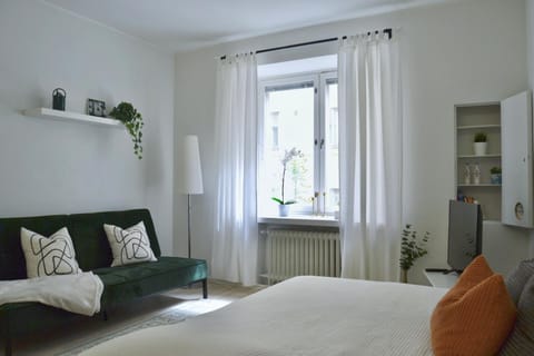 Living room, Photo of the whole room