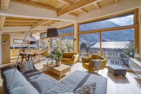 Natural landscape, Living room, Mountain view