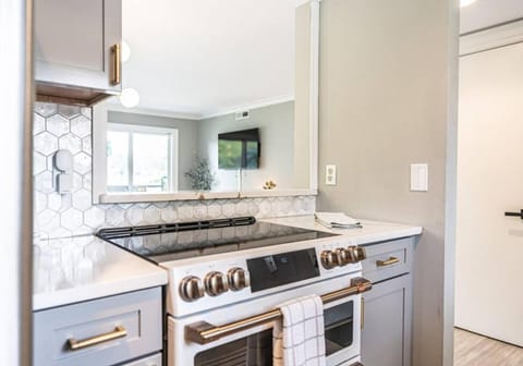 Pinehurst Lakefront Condo Apartment in Pinehurst