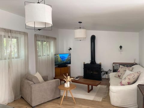 Maison à 150m de la plage naturiste, 2 chambres House in Linguizzetta