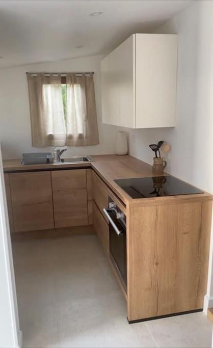 Maison à 150m de la plage naturiste, 2 chambres House in Linguizzetta