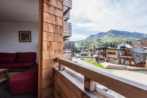 Mountain view, furniture