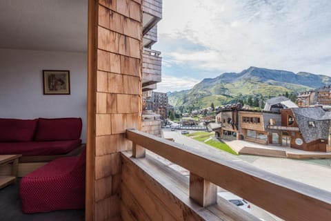 Mountain view, furniture
