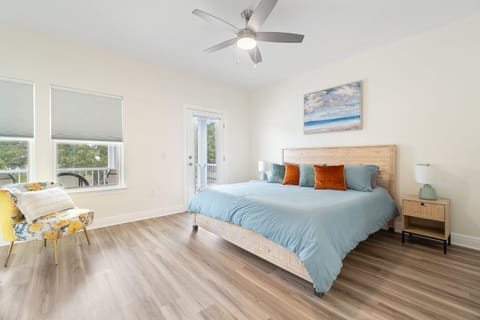 Bed, Bedroom, fireplace