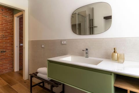 Sky and Vineyards - Nespolo - Apartment in La Morra