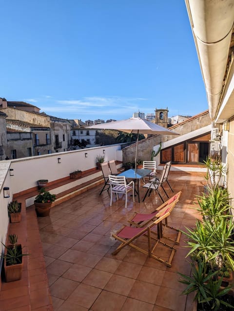 View (from property/room), Balcony/Terrace