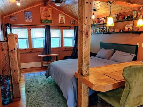 Beer City Room - Heart of West Asheville House in Asheville