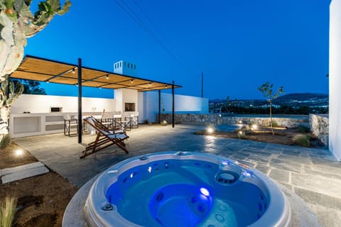 Hot Tub, View (from property/room), Balcony/Terrace, room service