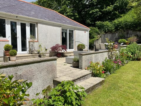 Allt Lwyd - Peaceful & Tranquil Setting House in Bangor