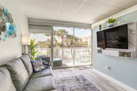 Walk to Beach Waterfront Indian Shores Condo Apartment in Redington Shores