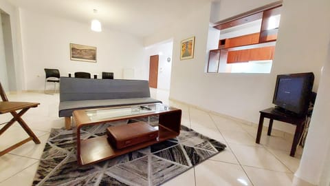 Communal lounge/ TV room, TV and multimedia, Living room