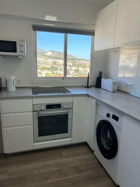 Kitchen or kitchenette, minibar, pet friendly, stove, washing machine