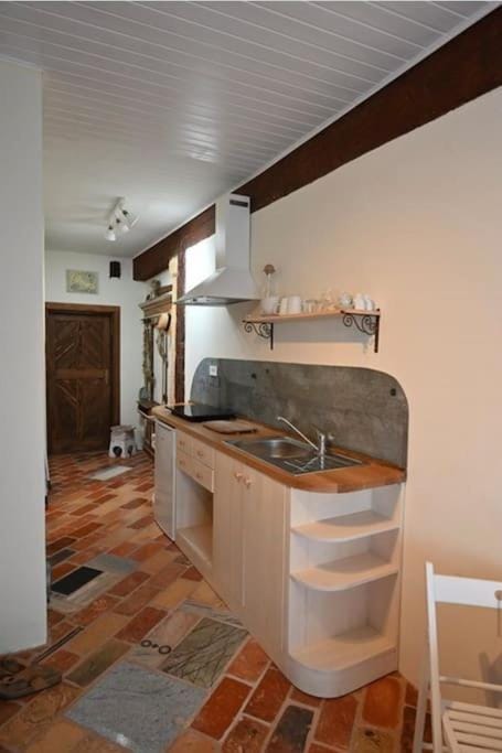 Sunshine ready Apartment in Piran