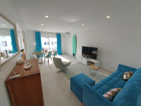 TV and multimedia, Seating area