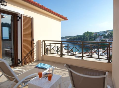 Balcony/Terrace, Decorative detail, Sea view