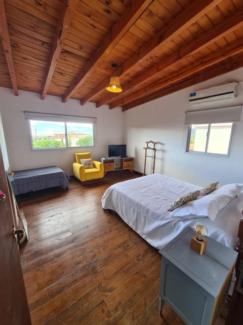 Bed, Living room, Photo of the whole room, Bedroom, towels