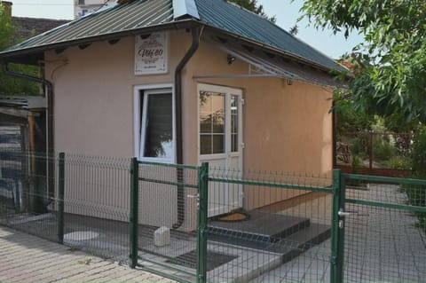 Golden Star Viktor Apartment in Serbia