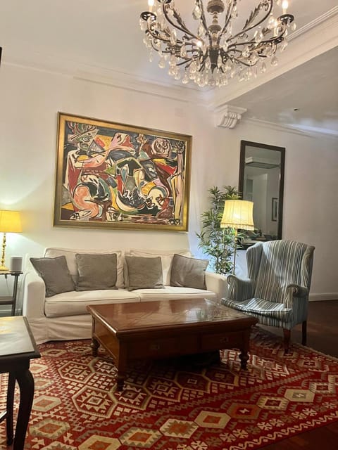 Living room, Decorative detail