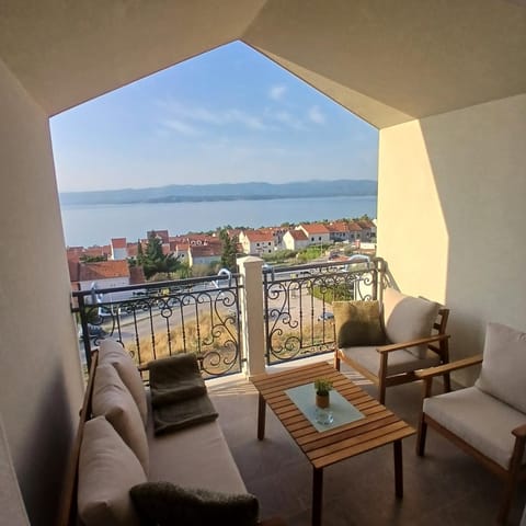 Day, Balcony/Terrace, Seating area, Sea view