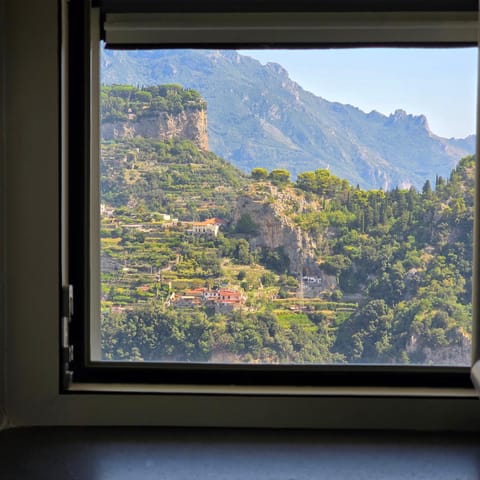 JANET HOUSE House in Amalfi