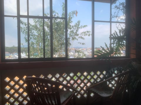 Seating area