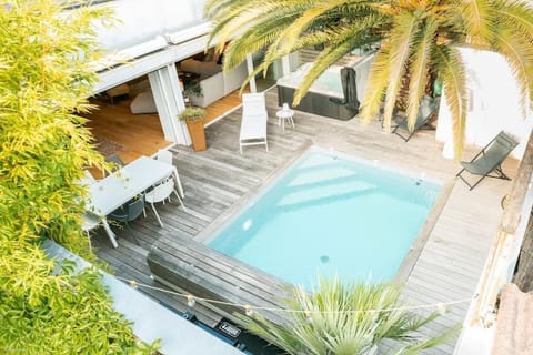 Property building, Patio, Garden, Hot Tub, View (from property/room), Balcony/Terrace, Garden view, Pool view, Swimming pool, sunbed