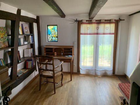 Library, Seating area