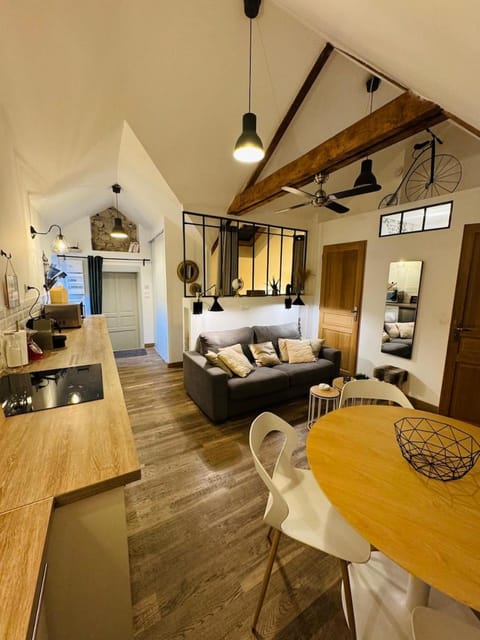 Kitchen or kitchenette, Living room, Dining area