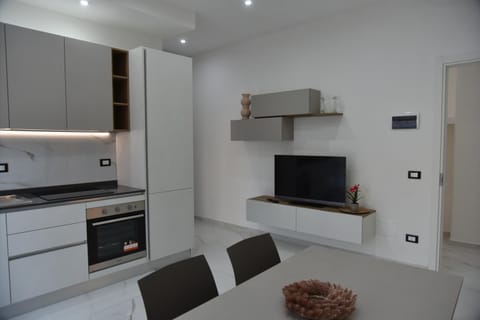 TV and multimedia, Kitchen or kitchenette, stove