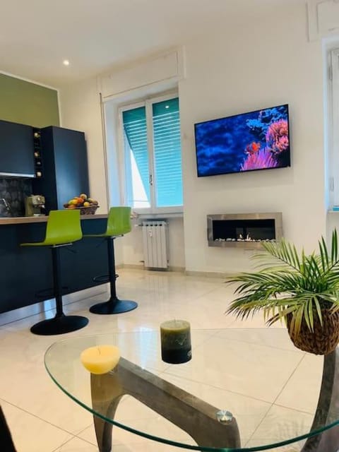 Orizzonte 5 Terre, VIALE ITALIA 221 - Partenza battelli 5 Terre Apartment in La Spezia