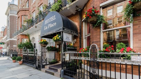 Property building, Facade/entrance, Street view