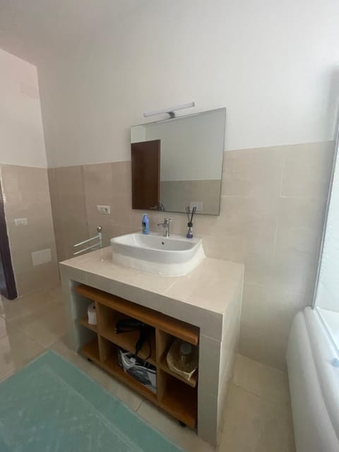 Green Apartment Apartment in La Maddalena