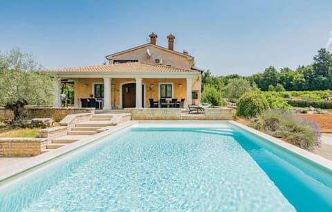 Property building, Pool view, Swimming pool